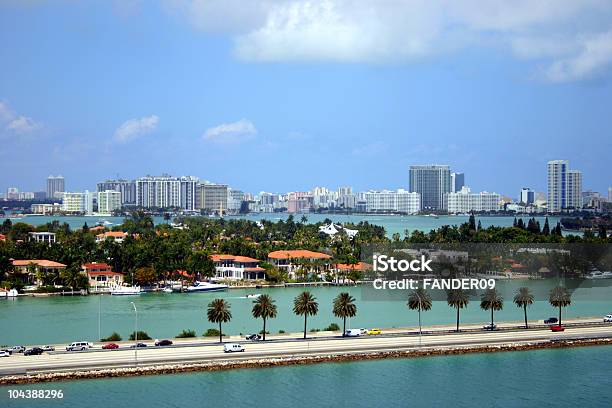 Foto de De Miami e mais fotos de stock de Miami - Miami, Estrada principal - Estrada, Mar
