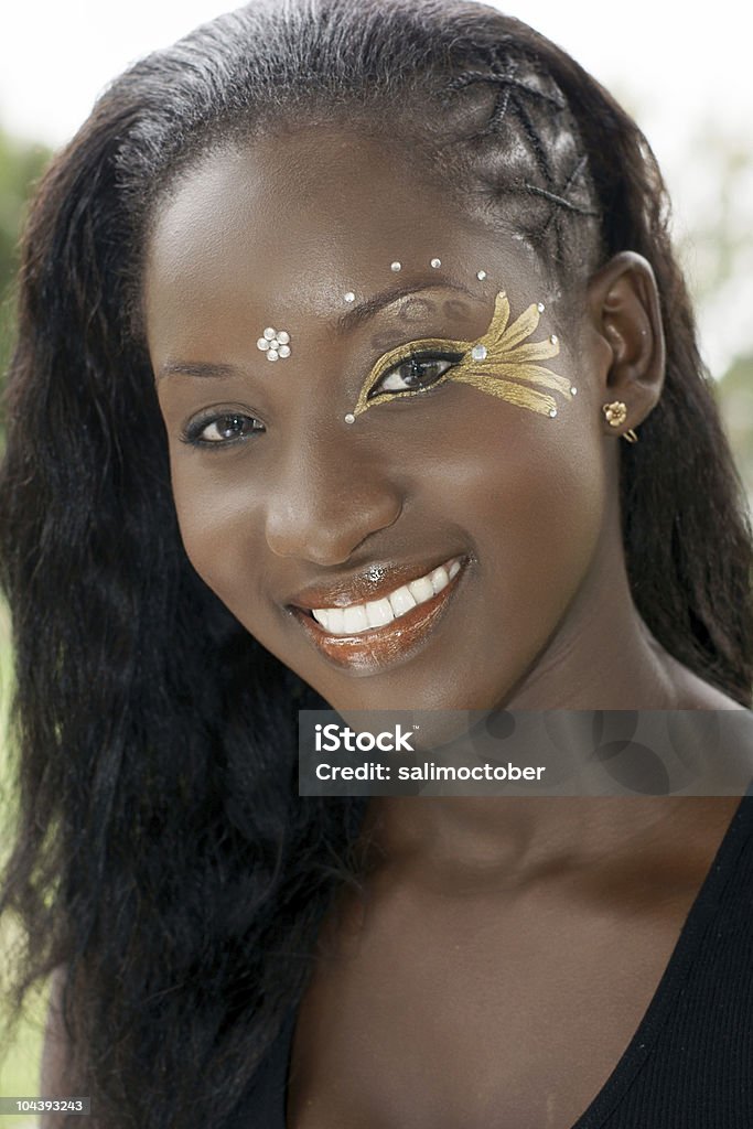 Красивая черная женщина - Стоковые фото Американская культура роялти-фри