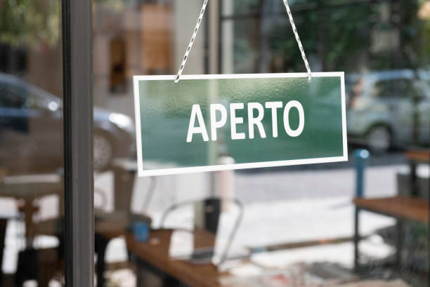 istock APERTO - Open sign in Italian language 1044141676