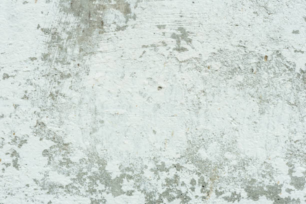 istock Wall fragment with attritions and cracks 1044181236