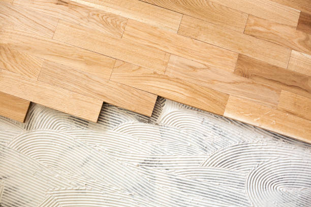 istock Subfloor mixture and assembled parquet plates 1044284670