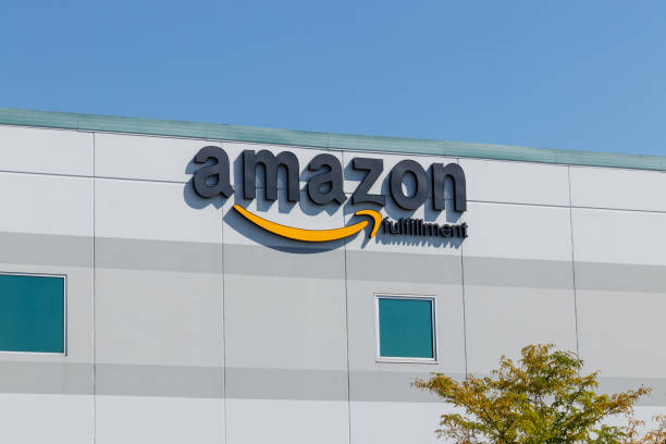 Amazon.com Fulfillment Center. Amazon is the Largest Internet-Based Retailer in the United States X Plainfield - Circa August 2018: Amazon.com Fulfillment Center. Amazon is the Largest Internet-Based Retailer in the United States X amazon.com photos stock pictures, royalty-free photos & images