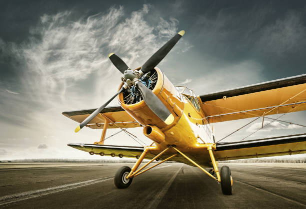 airplane historical aircraft on a runway airshow stock pictures, royalty-free photos & images