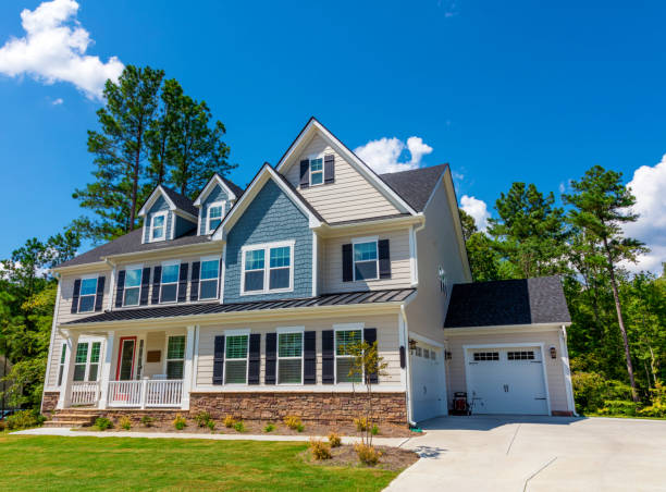 istock Beautiful luxury home 1044382560