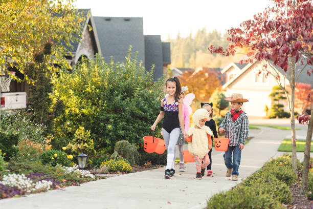istock Trick or treaters on the hunt 1044472292