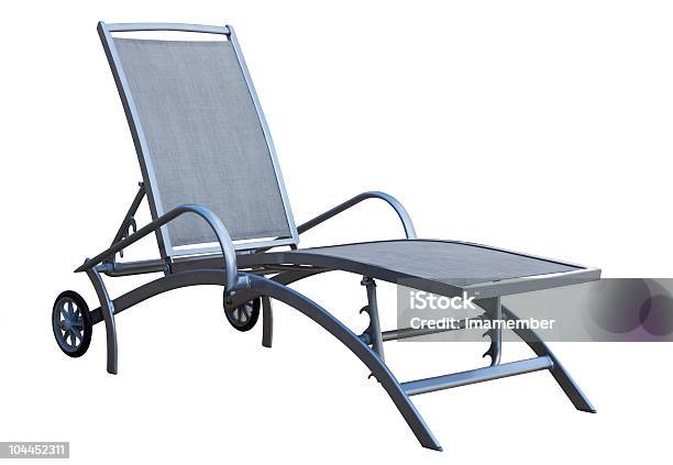 Moderno Alluminio Deckchair Isolato Su Sfondo Bianco - Fotografie stock e altre immagini di Alluminio