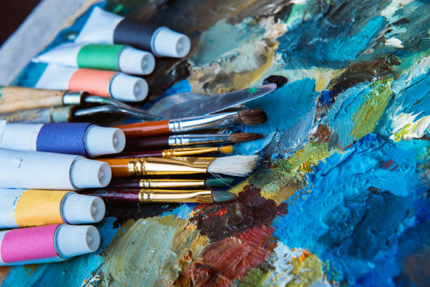 istock oil paints, palette, art paint brushes 1044539162