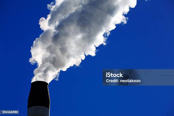 Smoke Stack Stockfoto und mehr Bilder von Blau - Blau, Farbbild, Fotografie