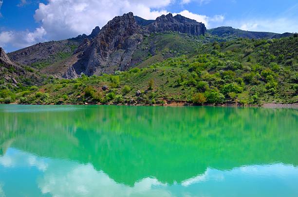 istock Color of mountain lake 104458881