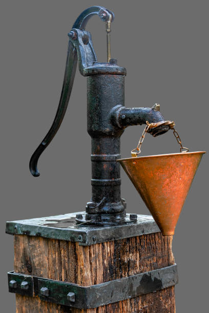 130+ Fotos, Bilder und lizenzfreie Bilder zu Antike Wasser Handpumpe -  iStock