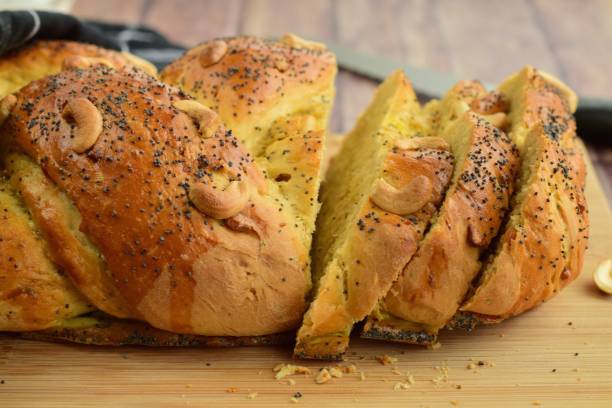 istock Cashew poppy seed braided bread 1044666874