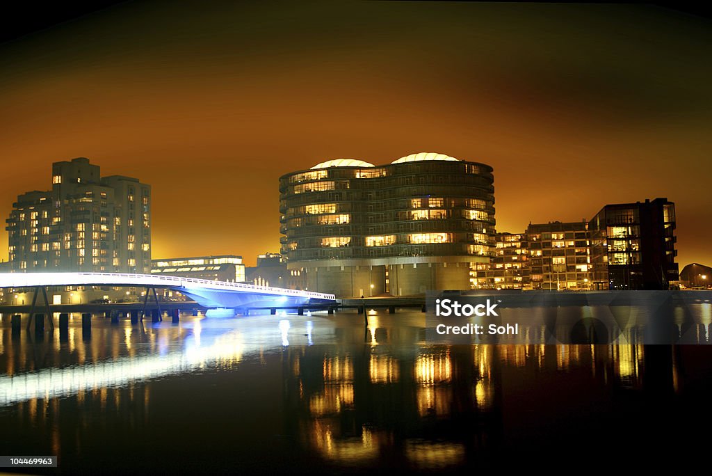 Città di notte - Foto stock royalty-free di Acqua