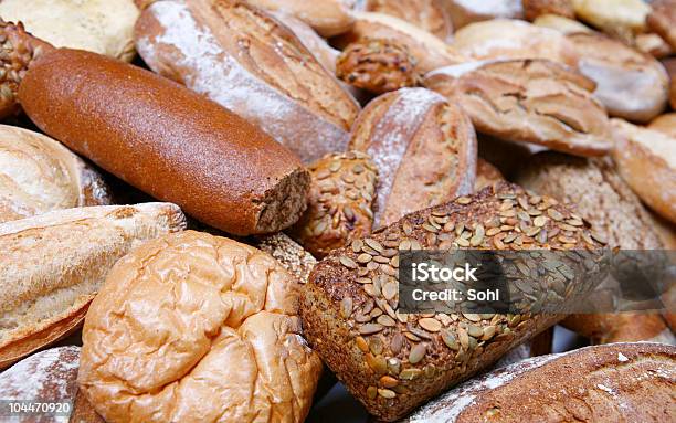 Foto de Fundo De Pão e mais fotos de stock de Pão de Abobrinha - Pão de Abobrinha, Forma de Pão, Pão Pumpernickel