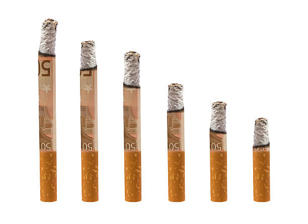 육백사십 유로 담배 인명별 배경기술 팽창 컨셉입니다 - 4694 뉴스 사진 이미지