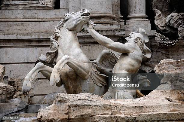 Triton Y Caballito De Mar En Fontana De Trevi Foto de stock y más banco de imágenes de Antigualla - Antigualla, Antiguo, Arquitectura