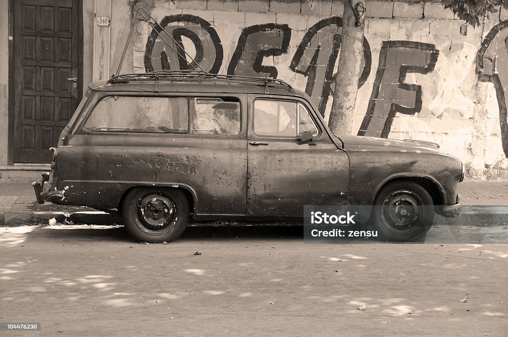 L'auto d'epoca e Uruguay - Foto stock royalty-free di Albero