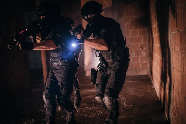 istock Police team in action 1044816540