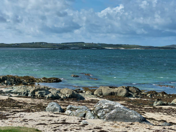 istock Ireland Scenes 2018-2 1044836386