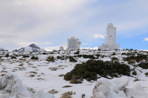 Observatory Observatory on the snowy Volcano Teide in Tenerife observatory tenerife canary islands el teide national park stock pictures, royalty-free photos & images