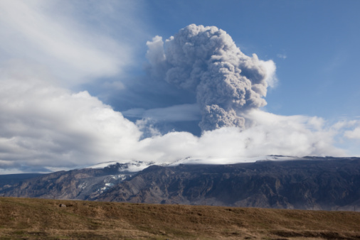 Volcanic Eruption from La Palma, Cumbre Vieja fumarole activity.