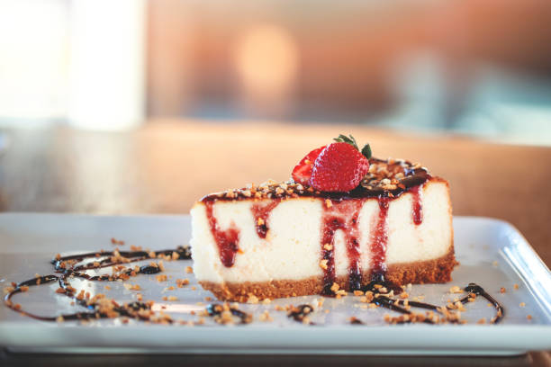 fatia de sobremesa - dessert cheesecake gourmet strawberry - fotografias e filmes do acervo