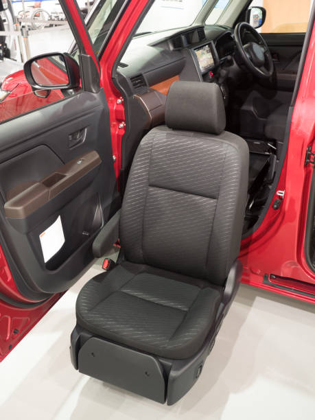 istock Car that can lift the passenger seat 1045224586