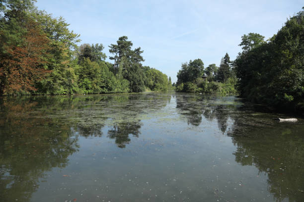 istock lac of paris 