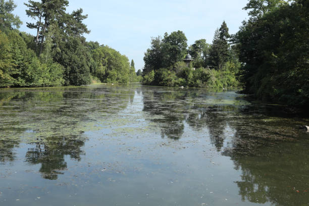 istock lac of paris 