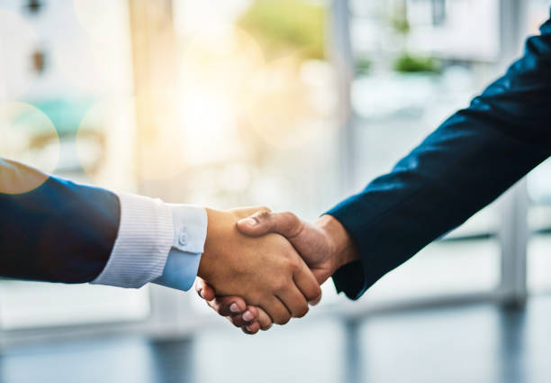 istock Meeting face to face 1045335870