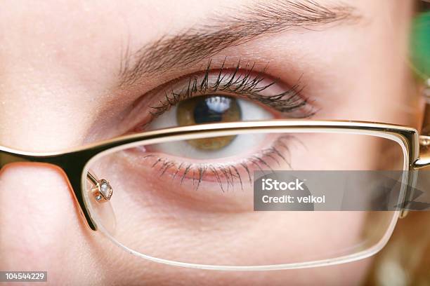 Occhio Di Occhiali - Fotografie stock e altre immagini di Accudire - Accudire, Adulto, Aperto