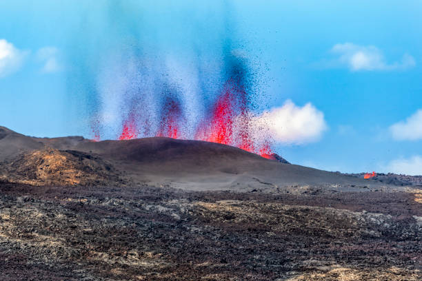 piton de la fournaise volcano eruption, reunion island active volcano eruption at reunion island, piton de la fournaise volcano, mascarene islands, french overseas territoy. reunion stock pictures, royalty-free photos & images