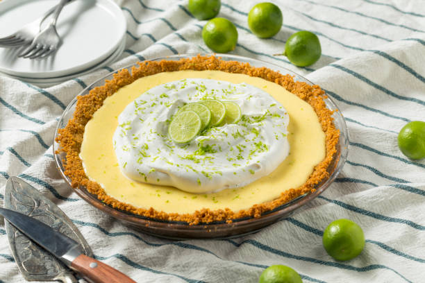 istock Sweet Homemade Key Lime Pie 1045605984