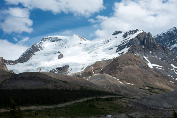 istock Glacier and Mountain Peaks at Columbia Icefield 1045717258