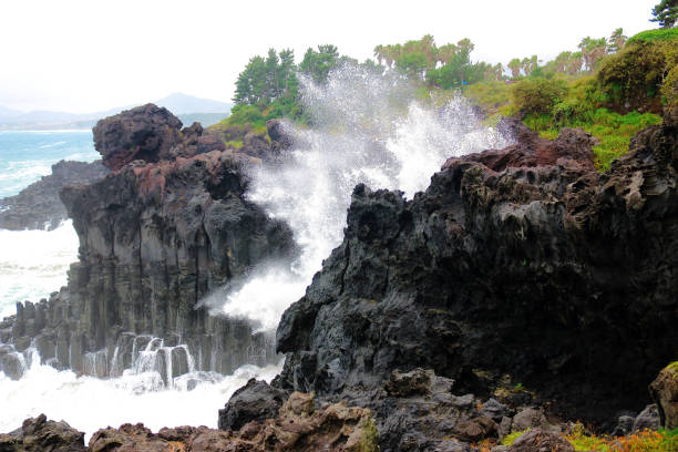 istock Cannon Doo Dong Sang-doo, Waves, Sea, Rock 1045853472