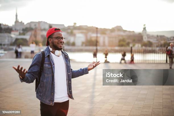 Speak With The People Stock Photo - Download Image Now - Adult, African Ethnicity, Afro Hairstyle