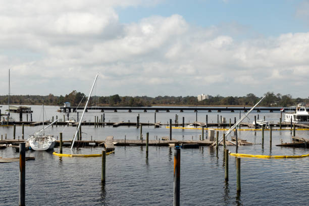 istock Hurricane Florence Damage in New Bern, NC 1046039534