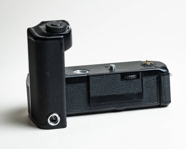 istock Film Camera-01 1046054024
