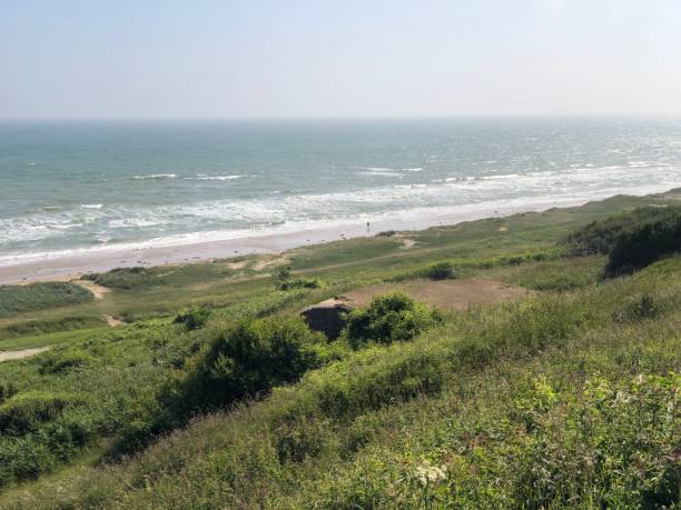 omaha beach, normandie - hang-ansicht - iwo jima stock-fotos und bilder