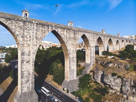 The Aqueduct Aguas Livres (in Portuguese: Aqueduto das Aguas Livres 