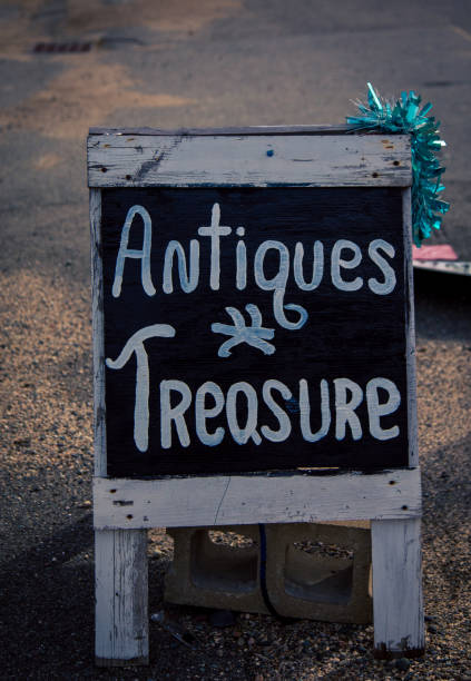 istock antiques sign in New England 1046237622