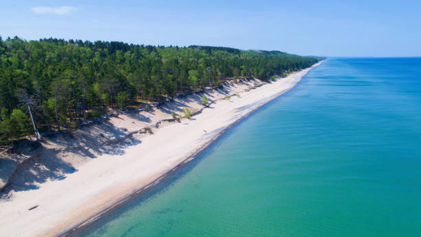istock 12 Mile beach, Upper Peninsula Michigan 1046281314