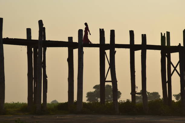 istock the woman on the bridge 1046346162