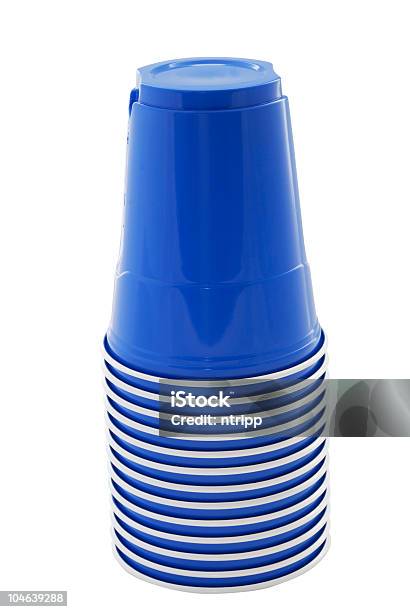 De Plástico Azul Cups - Fotografias de stock e mais imagens de Copo - Copo, Pilha - Arranjo, Festa