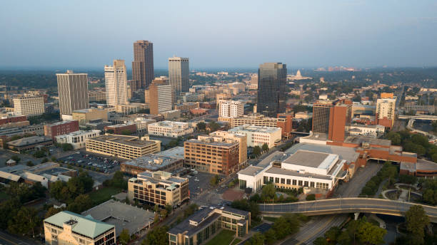 Sobre el horizonte del centro de la ciudad de Little Rock Arkansas State Capitol - foto de stock