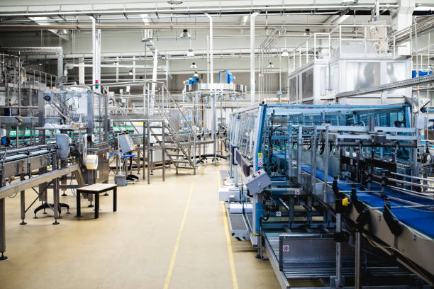 istock Water bottling factory 1046491582