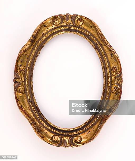 Ornamentados De Ouro Oval Vintage Moldura - Fotografias de stock e mais imagens de Barroco - Barroco, Dourado - Cores, Moldura - Composição
