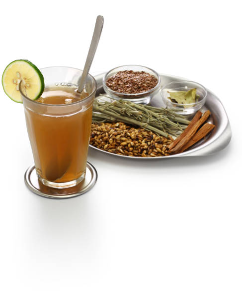 emoliente、ペルーの伝統的な健康的な飲み物 - mixed herbs ストックフォトと画像
