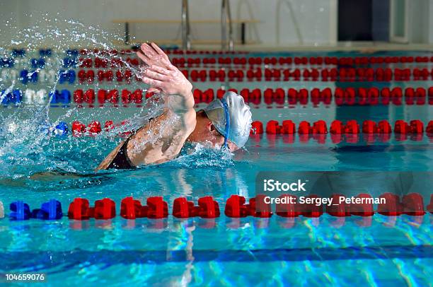 Photo libre de droit de Brasse Papillon banque d'images et plus d'images libres de droit de Natation - Natation, Adulte, Agilité