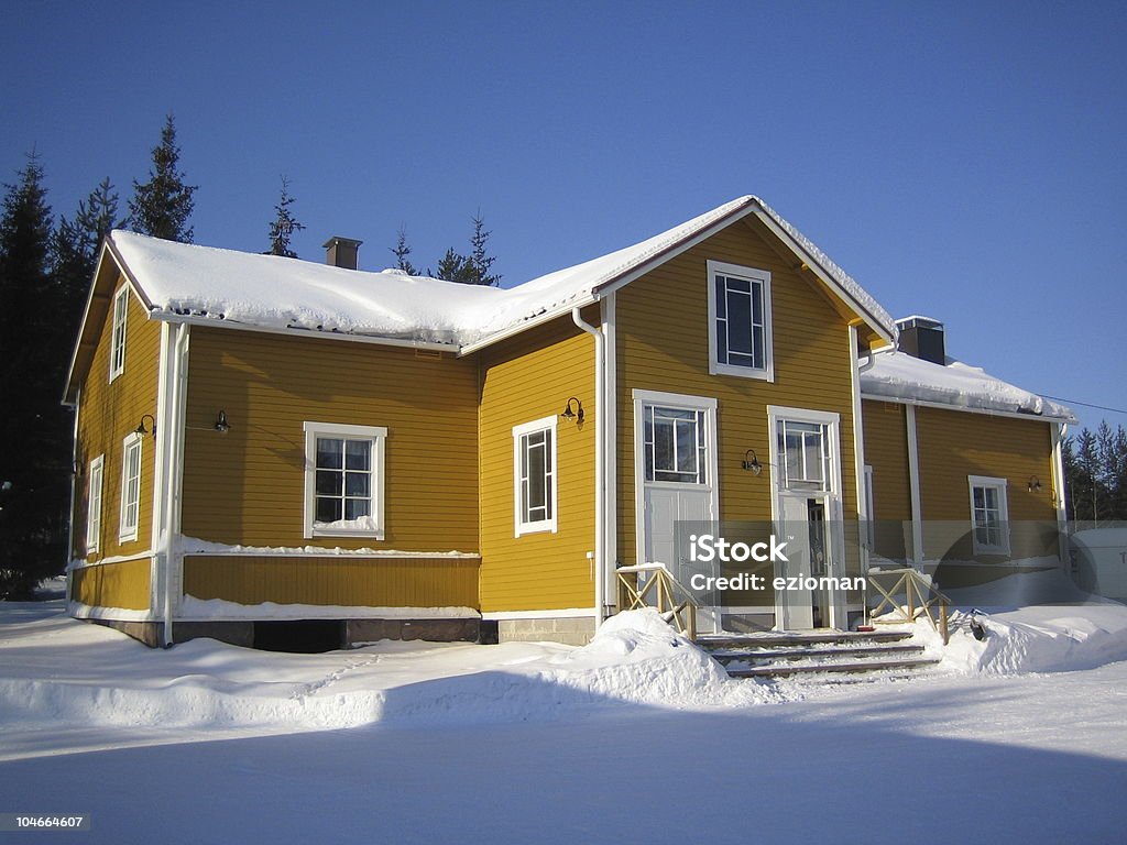 villa em rovaniemi Finlândia - Royalty-free Amarelo Foto de stock