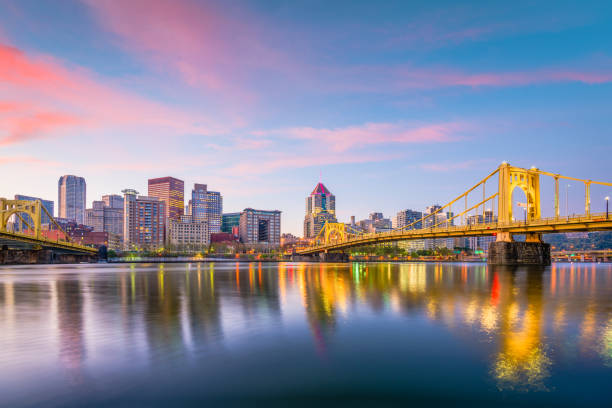 istock Pittsburgh, Pennsylvania, USA Skyline 1046654046